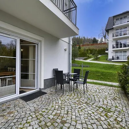 Navyblue Z Widokiem Na Gory *