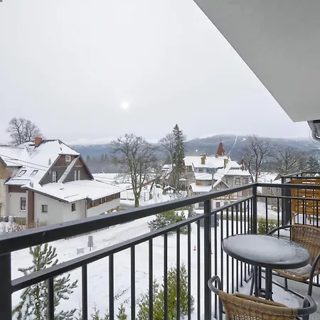 Navyblue Z Widokiem Na Góry