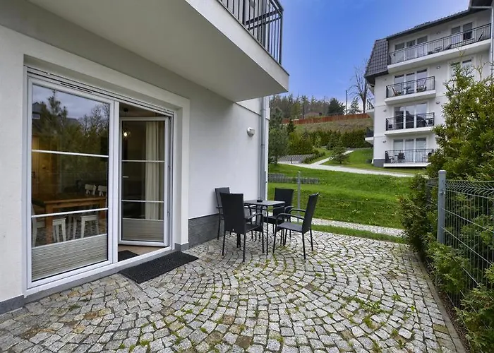 Navyblue Z Widokiem Na Gory *